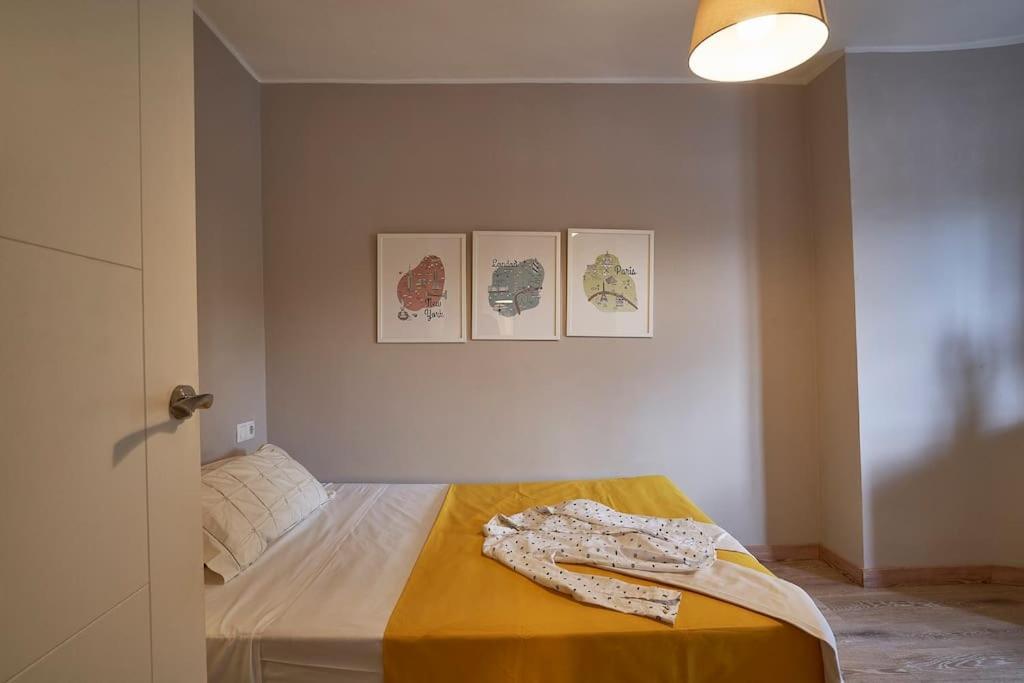 Bebarceloner Sant Andreu Apartments - 3 Bedrooms Exteriör bild