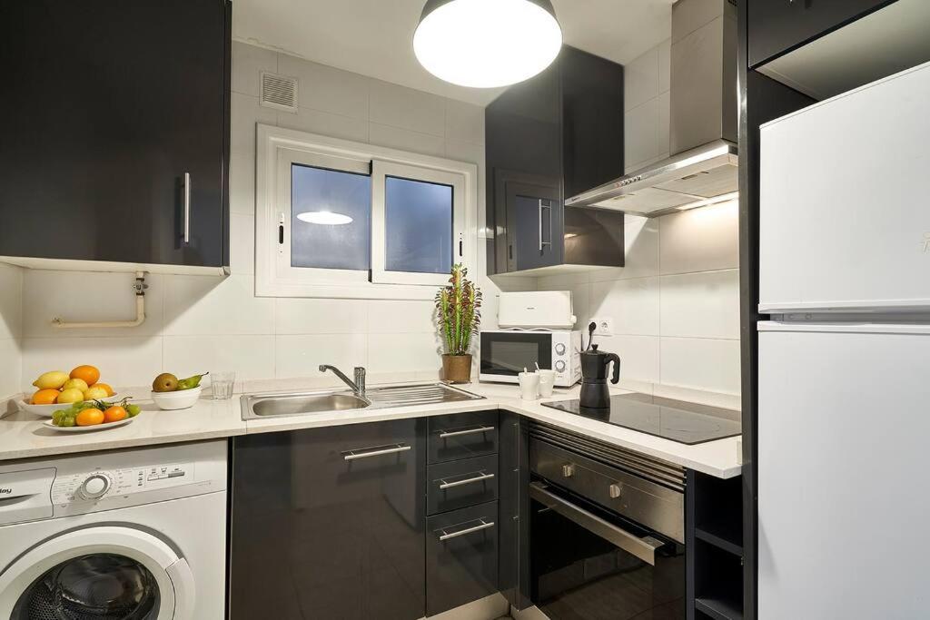 Bebarceloner Sant Andreu Apartments - 3 Bedrooms Exteriör bild