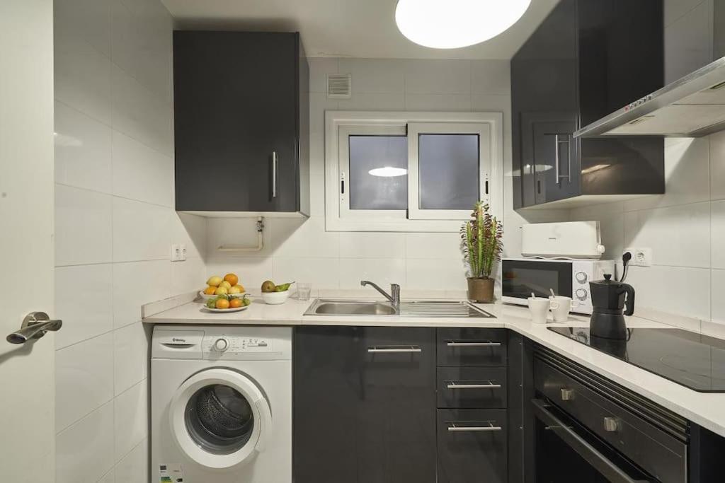 Bebarceloner Sant Andreu Apartments - 3 Bedrooms Exteriör bild